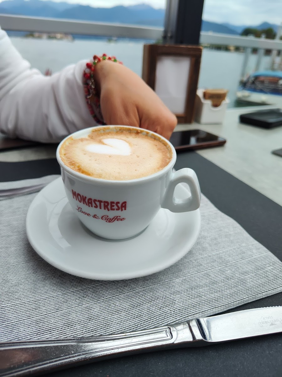 L'idrovolante Cafe-7